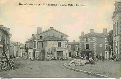 Carte Postale Ancienne - 79 - Mazières en Gatine - La Place - Animée - Correspondance - Voyagée en 1915 - CPA - Voir Sca