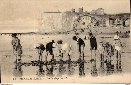 CPA Mers Les Bains Sur la Plage Enfants