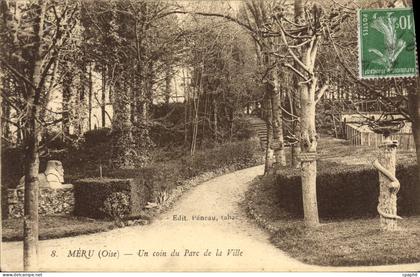 CPA Meru Oise Un coin du Parc de la Ville