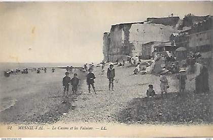 CPA Mesnil-Val - Le Casino et les Falaises
