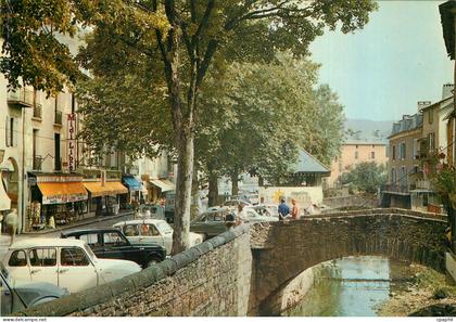 CPM Meyrueis (Lozere) Le Centre de la ville en Parcourant les Gorges de la Jonte