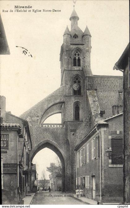 CPA Mirande Rue de L'Eveche et Eglise Notre Dame