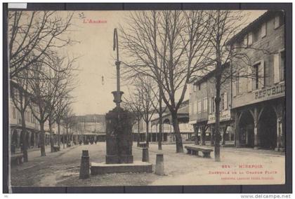 09 - Mirepoix -  Ensemble de la grande Place