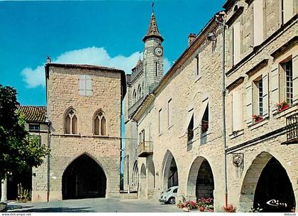 Carte Postale - 47 - Monflanquin - La place de la Mairie - Automobiles - CPM - Voir Scans Recto-Verso - Poscard - Carta