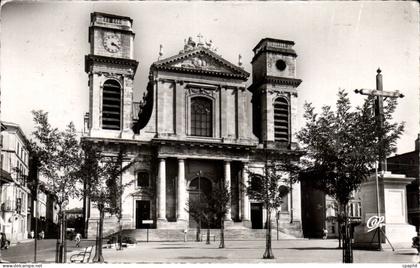 CPSM Montauban La cathedrale