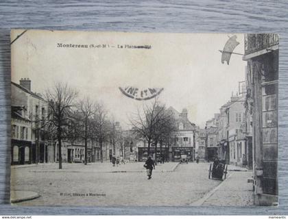 Cpa Montereau (77) la place au blé