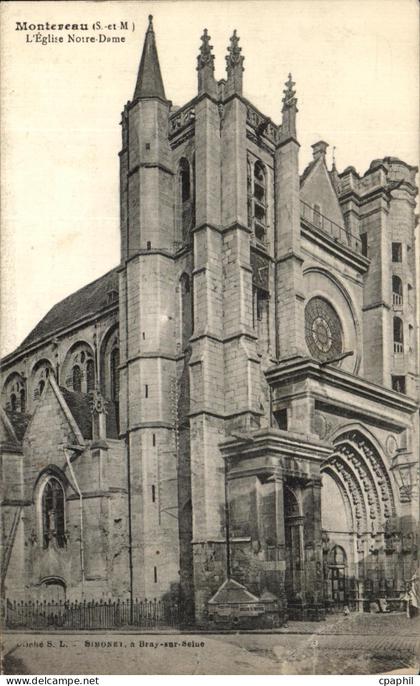 CPA Montereau L'Eglise Notre Dame