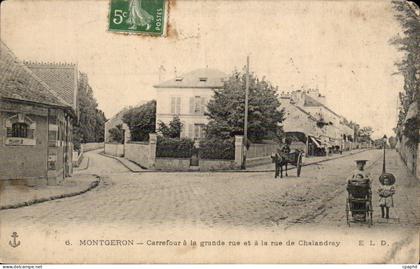 Montgeron CPa Carrefour a la grande rue et a la rue de Chalandray