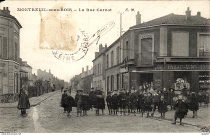 Montreuil sous Bois CPA La rue Carnot (enfants)