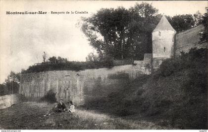 Montreuil sur Mer - Les Remparts de la Citadelle CPA