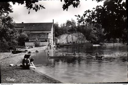 CPA Morestel Etang De Roche Et Le Moulin