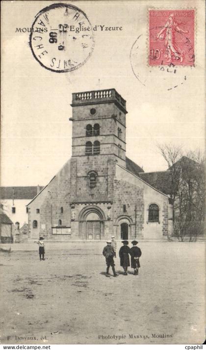 Moulins CPA Eglise d'Yzeure