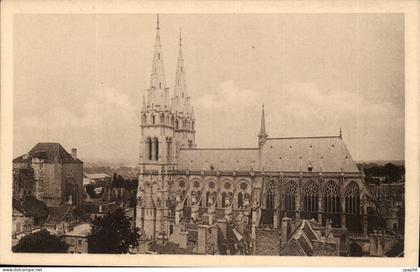 Moulins CPA La cathedrale
