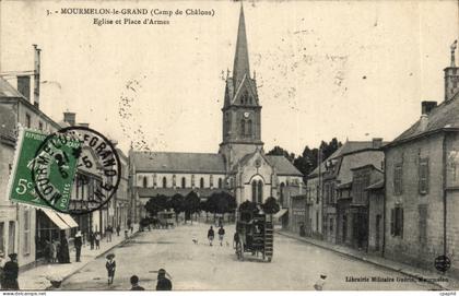Mourmelon le Grand CPA Eglise et place d'armes (bus omnibus)