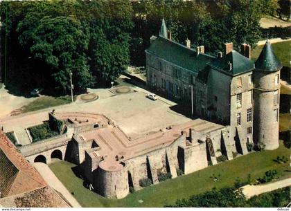 77 - Nangis - Château de la Motte-Nangis - Vue aérienne - Carte dentelée - CPM - Voir Scans Recto-Verso