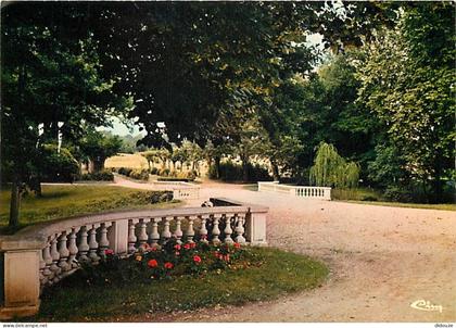 82 - Négrepelisse - Un coin du parc du Château de Longues Aygues - CPM - Voir Scans Recto-Verso