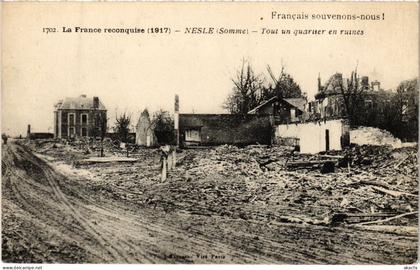 CPA Nesle Tout un quartier en ruines (1498103)