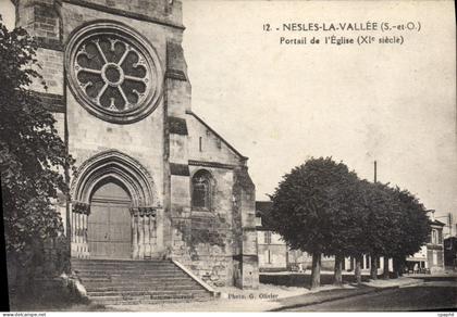CPA Nesles La Vallee Portail De I'Eglise