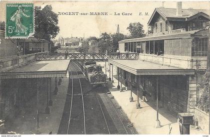CPA Nogent-sur-Marne La Gare