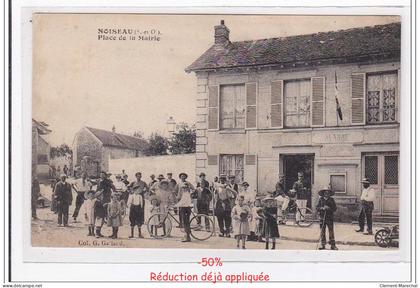 NOISEAU : place de la mairie - tres bon etat