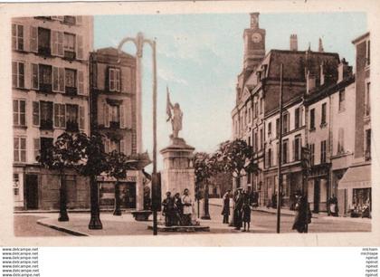 C P A 93  NOISY  LE  SEC  - place jeanne d'arc