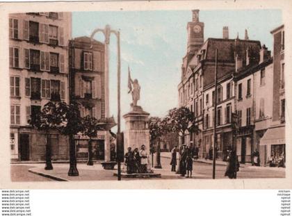 C P A 93  NOISY  LE  SEC  - place jeanne d'arc