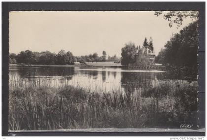 24 - Etang de St-Estephe, près Nontron (dordogne) -  Pêche - Fêtes Nautiques - carte photo