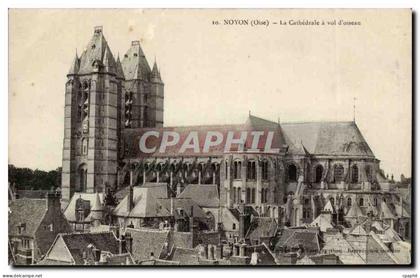 Noyon CPA La cathedrale a vol d'oiseau