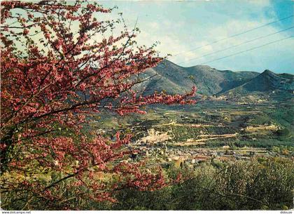 Carte Postale - 26 - Nyons - Charmante vue de Nyons à travers les arbres de Judée - CPM - Voir Scans Recto-Verso - Posca