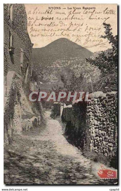 Nyons CPA Les vieux remparts