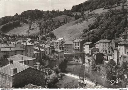 OLLIERGUES (63) Les Hôtels du Pont  CPSM GF