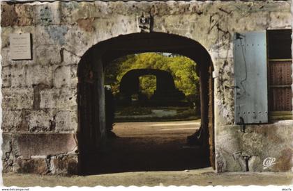 CPA ORBEC ORBEC-en-AUGE - L'Hotel du Croisy - Jardin (1227790)