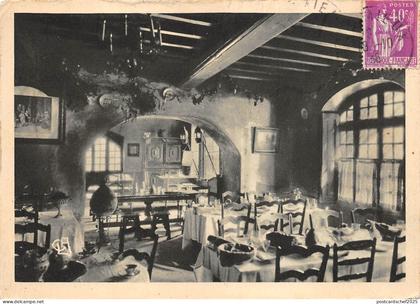 BR16988 Cite de Perouges la salle a manger de l istellerie  Perouges  france TCV