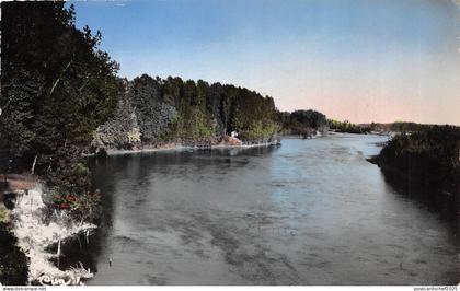 BR37847 Castelsarrasin les bords de la garonne france