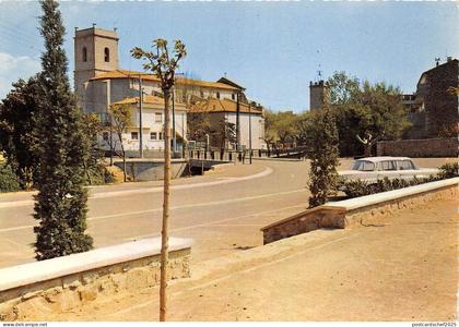 BR4415 Sollies Pont Le parking de l Eglise  france