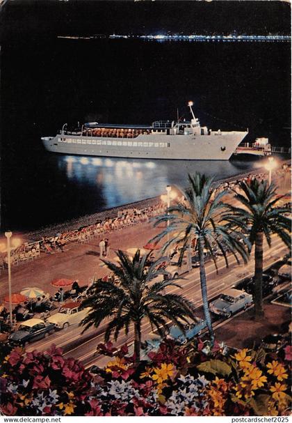 BR483 France Nice la nuit boats bateaux