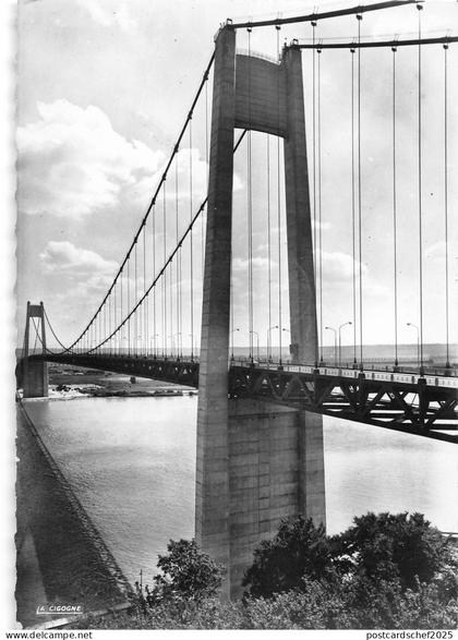 BR50437 le pont de tancarville   France