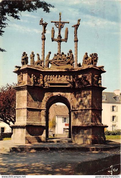 BR590 France Pleyben Facade