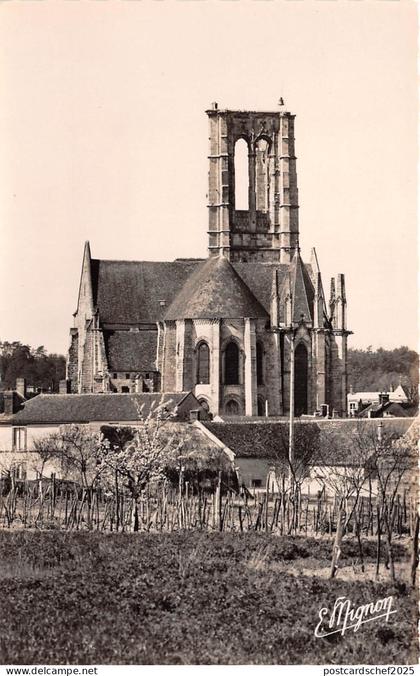 BR6748 Larchant Abside de l'Eglise Saint-Mathieu  france