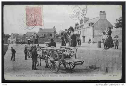 22 Paimpol - Moeurs Coutumes Bretonnes - 169 PAIMPOL - Arrivée Pêcheurs Islandais, chargement