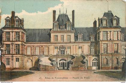 CPA Palais de Fontainebleau-Façade du Palais