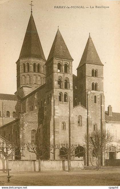 CPA Paray le Monial la Basilique