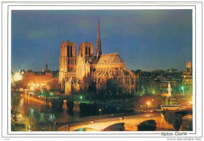 CPM -75 - PARIS la nuit -  Notre-Dame