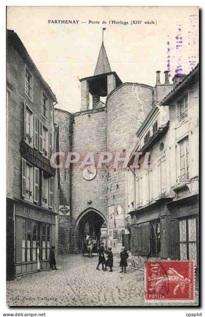 Parthenay CPA Porte de l'horloge