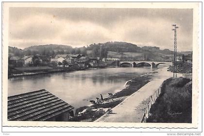 PERIGUEUX - L'Isle dans la traversée de Périgueux