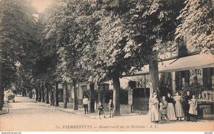 pierrefitte sur seine * boulevard de la station * Hôtel