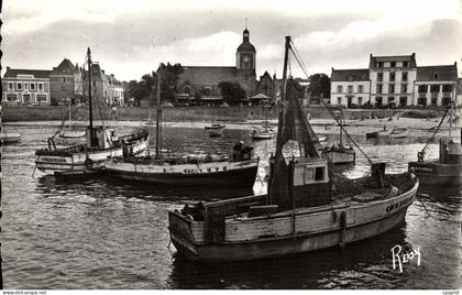 CPA Piriac Sur Mer Le Port Et Le Quai