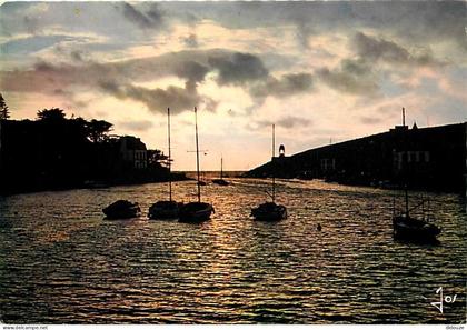 22 - Le Val André - Le Dahouet - Coucher de soleil sur le petit port du Dahouet - Flamme Postale de Pléneuf Val André -