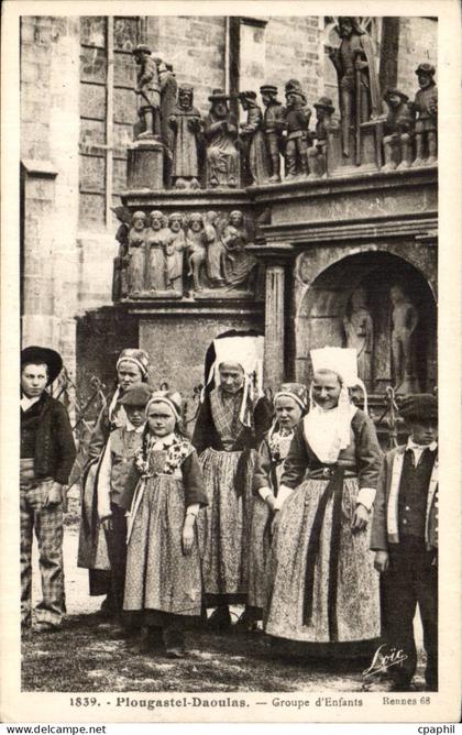 Plougastel Daoulas - Groupe d'enfants - children in beautiful costumes - CPA