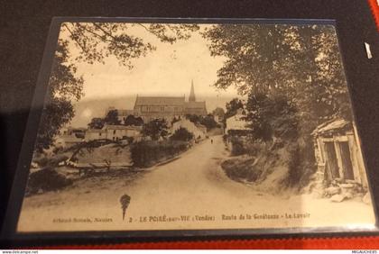 LE poire sur vie *- ROUTE DE LA  GENETOUZE  le lavoir